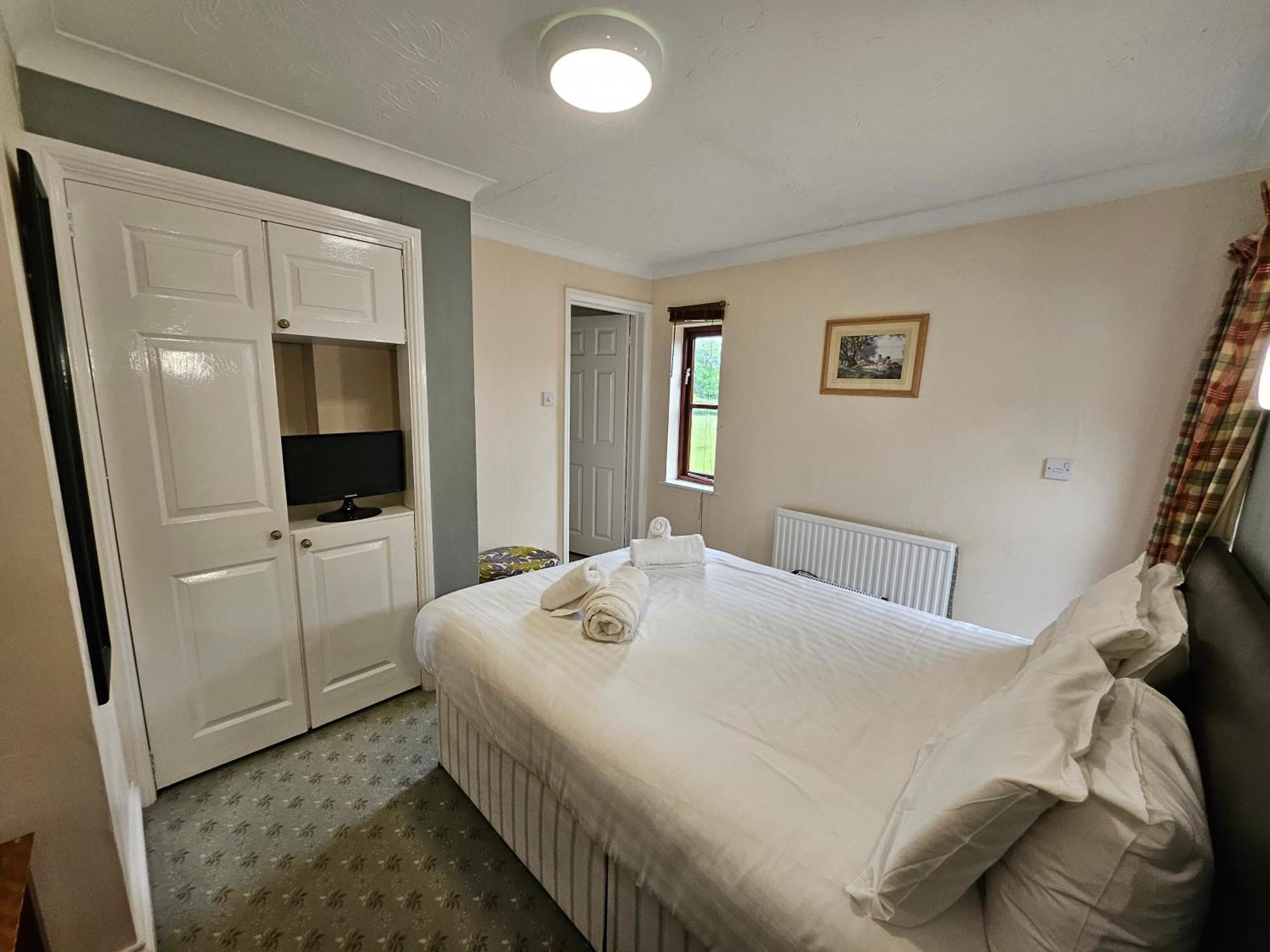 Marsh Farm Hotel Swindon Exterior foto