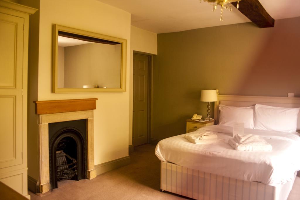 Marsh Farm Hotel Swindon Exterior foto